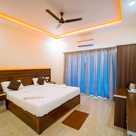 Darsy Residency Hotel Агонда Екстериор снимка