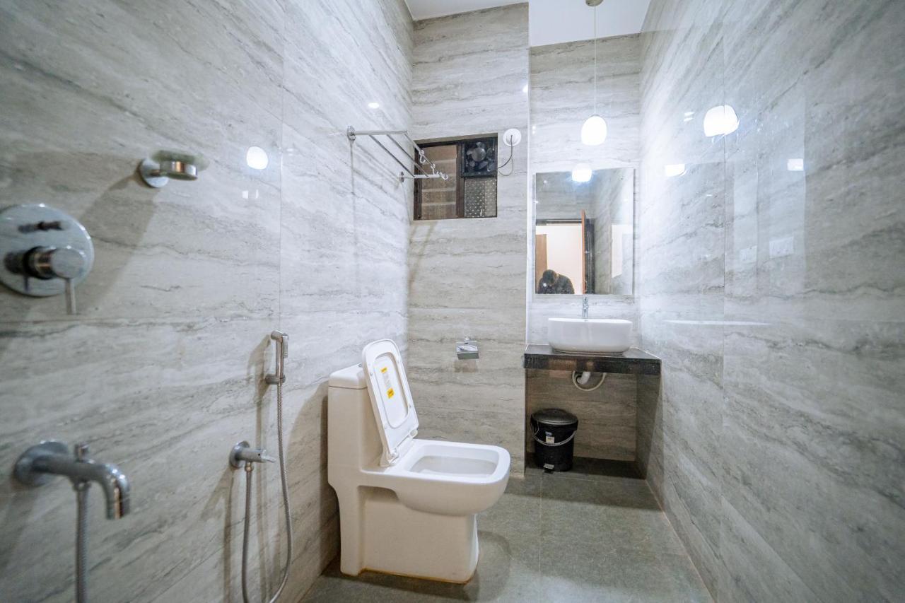 Darsy Residency Hotel Агонда Екстериор снимка