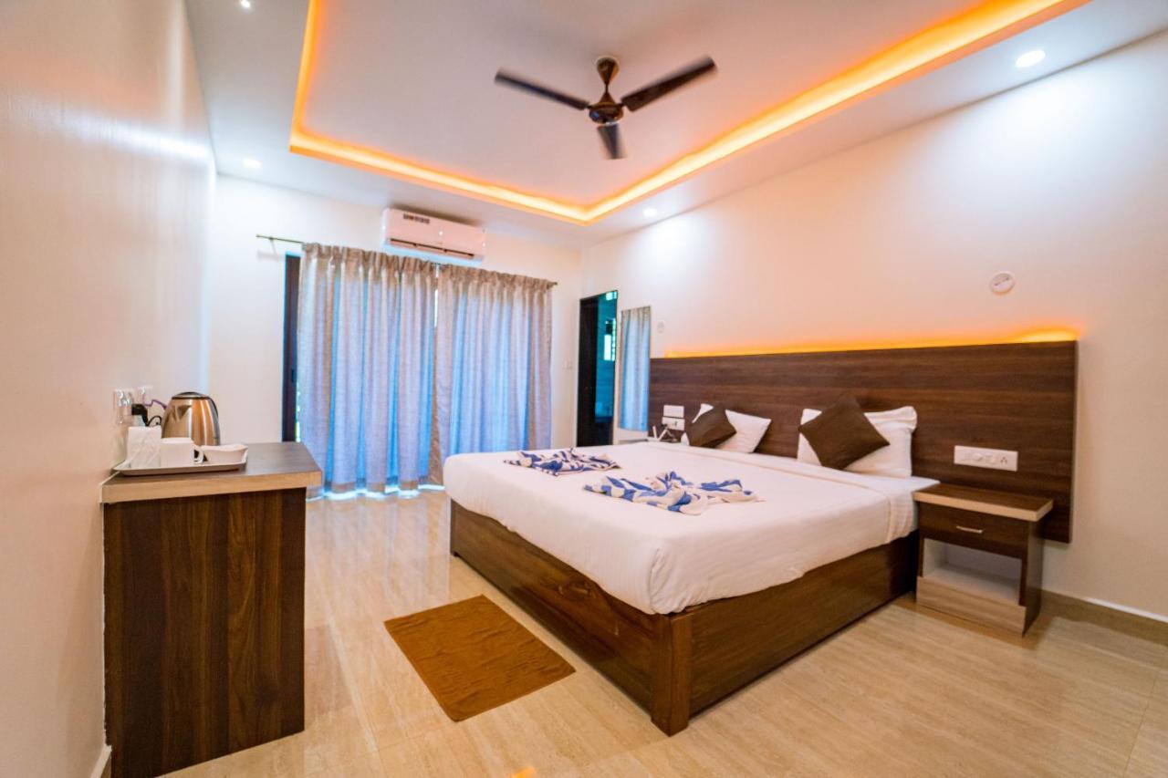 Darsy Residency Hotel Агонда Екстериор снимка