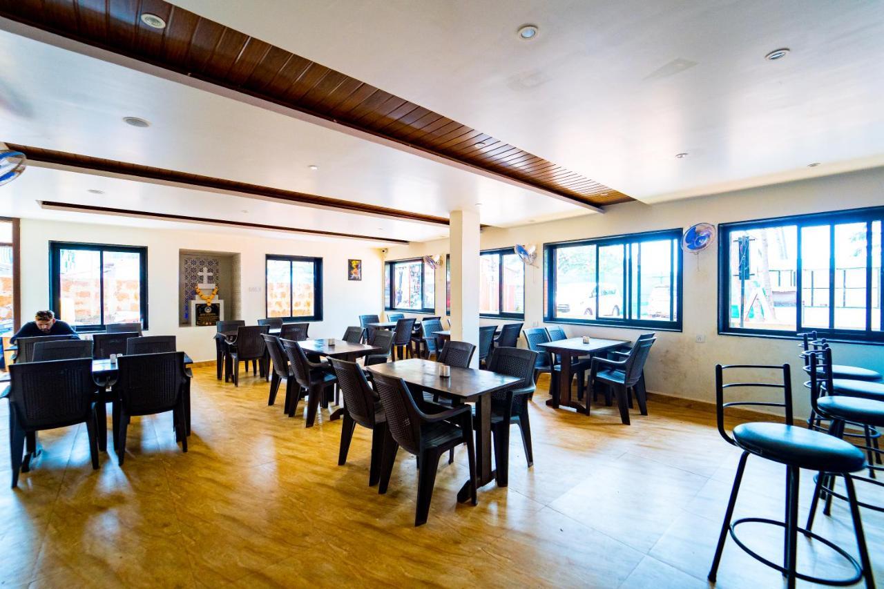 Darsy Residency Hotel Агонда Екстериор снимка
