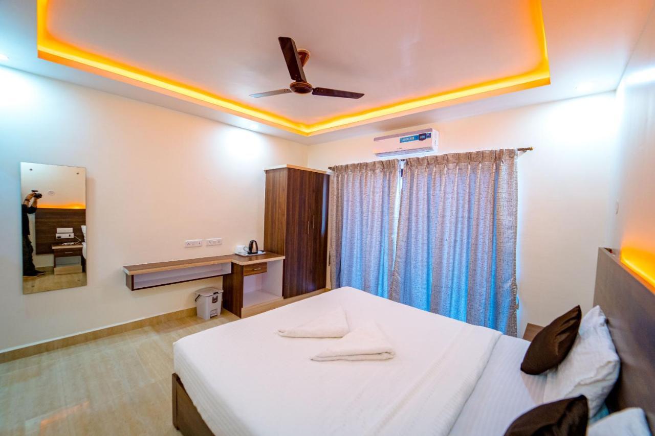 Darsy Residency Hotel Агонда Екстериор снимка