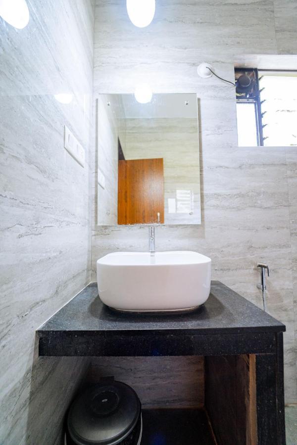 Darsy Residency Hotel Агонда Екстериор снимка