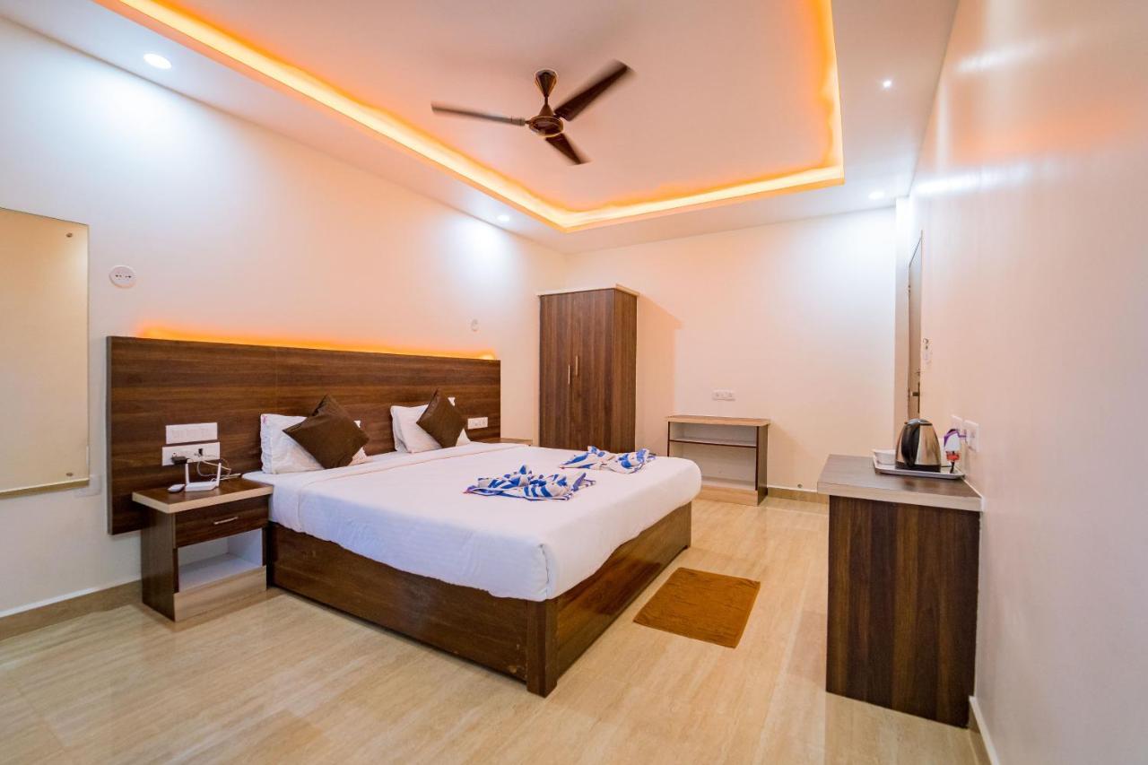Darsy Residency Hotel Агонда Екстериор снимка