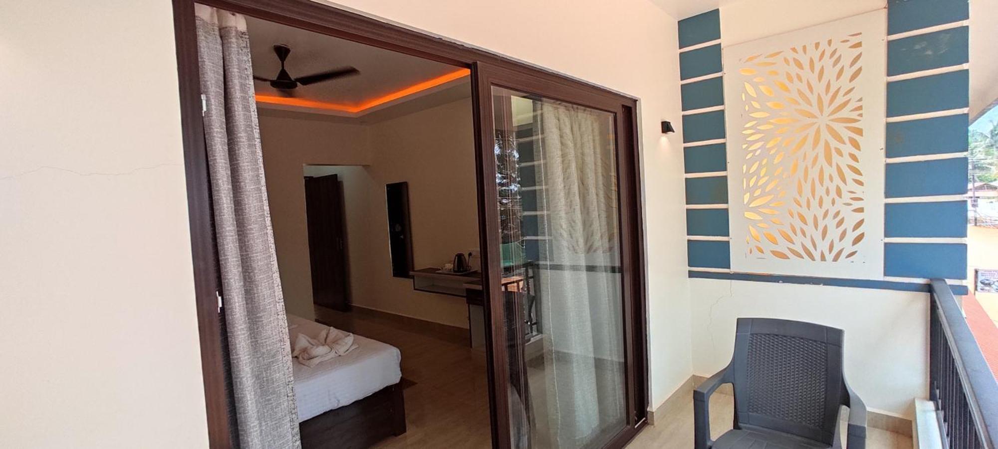 Darsy Residency Hotel Агонда Екстериор снимка